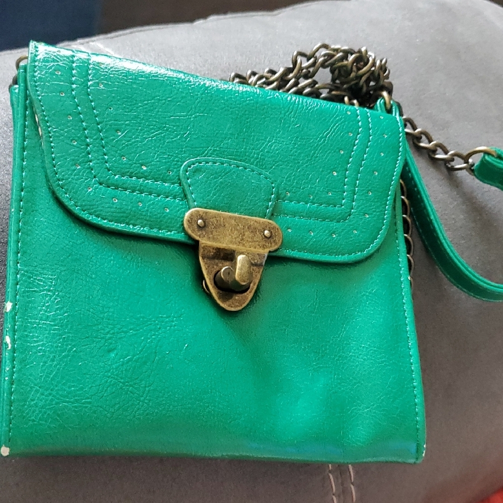 Steve Madden Green Crossbody Bag with Chain Strap - Picture 3 of 13